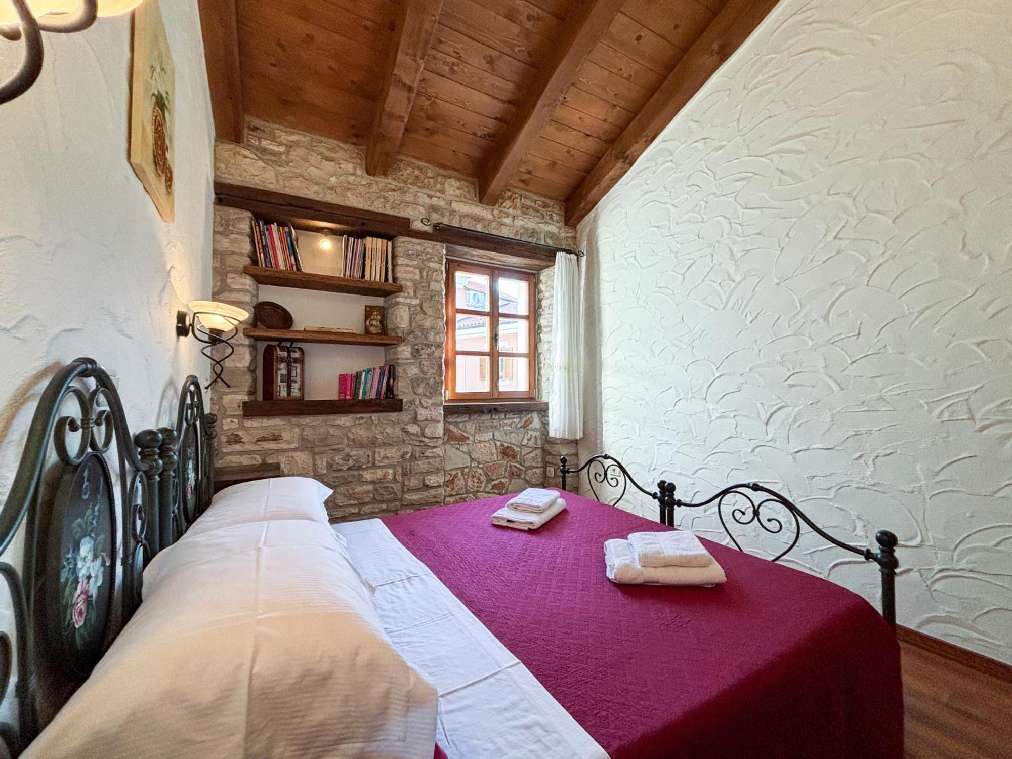 City Center Coastal Escape - Apartments With Sea View Or Cozy Room Novigrad Istria Exterior foto